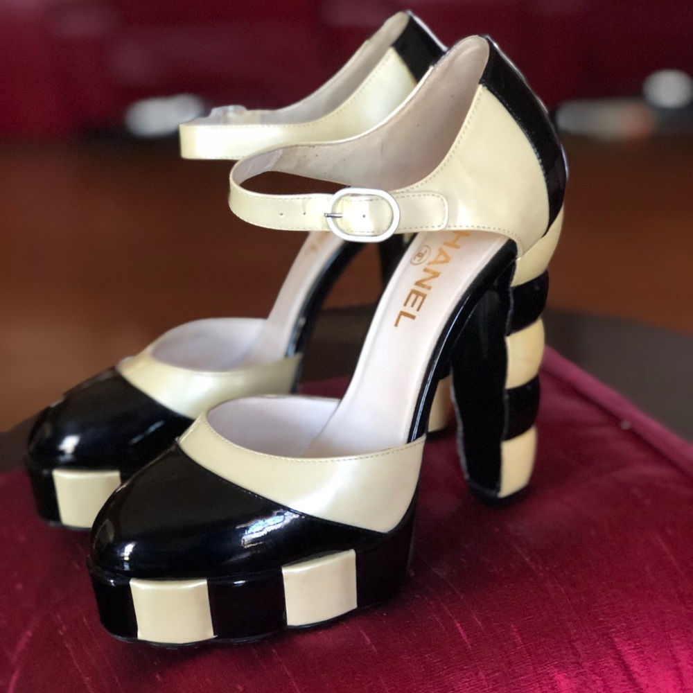 Authentic Chanel patent leather strap pumps.